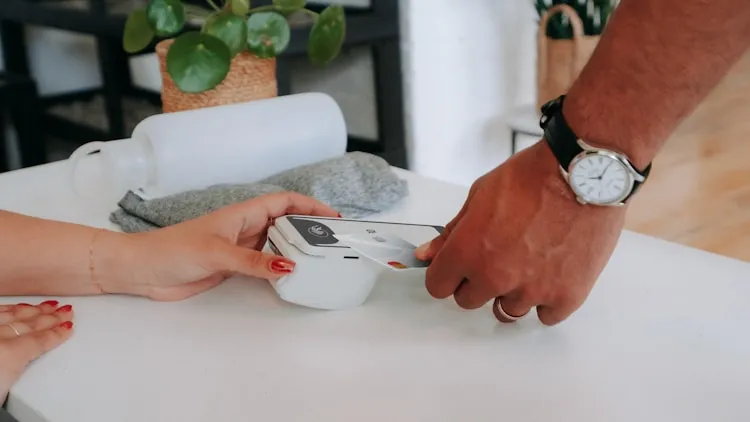 The Lifecycle of a Card Payment and the Players Who Move It